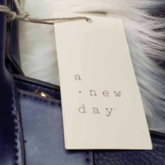 Navy Voyage Purse by a new day. - Picture 5 of 8